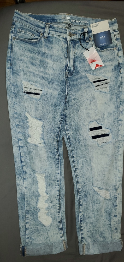 High waisted jeans